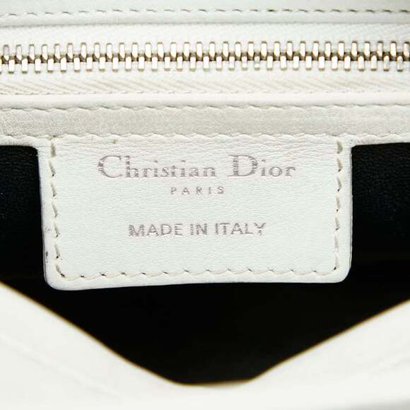CHRISTIAN DIOR White Leather Shoulder Bag - Picture 15 of 16